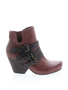 OTBT Burgundy Leather Ankle Boots with Buckle Straps Size 8